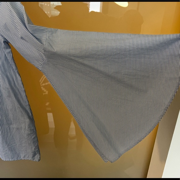 Zara bell sleeve shirt - Picture 4 of 5